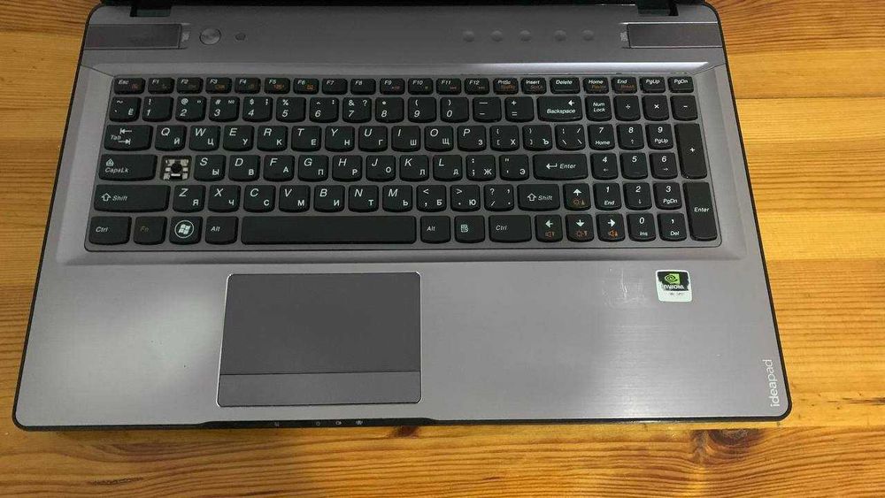 Ноутбук Lenovo Y570