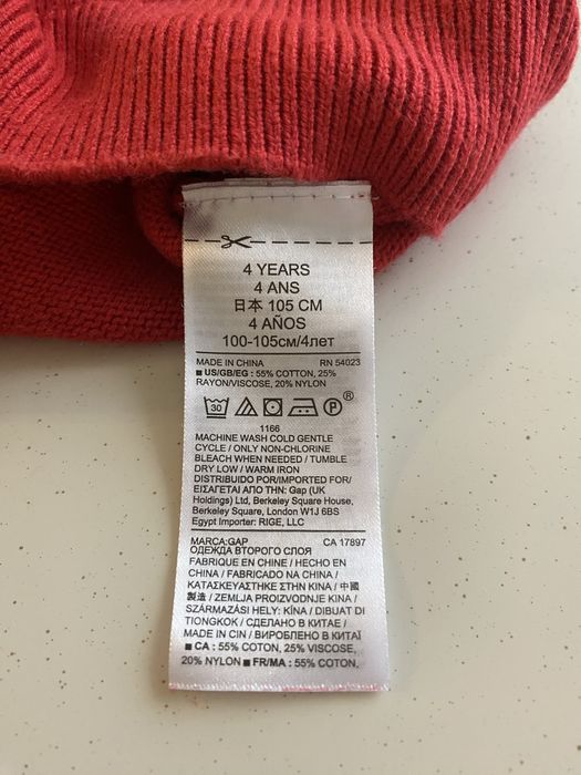 Продам плотный хлопковый свитер GAP 100 см