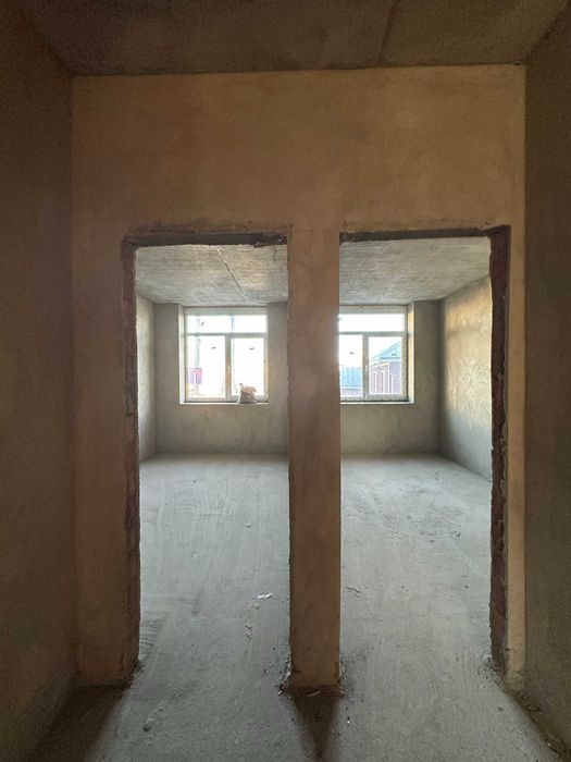 Двокімнатна квартира в елітному зданому будинку