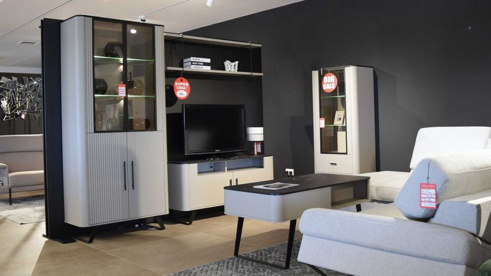 Zestaw mebli SATOS II Taranko – witryny, szafka rtv, ława, półka.