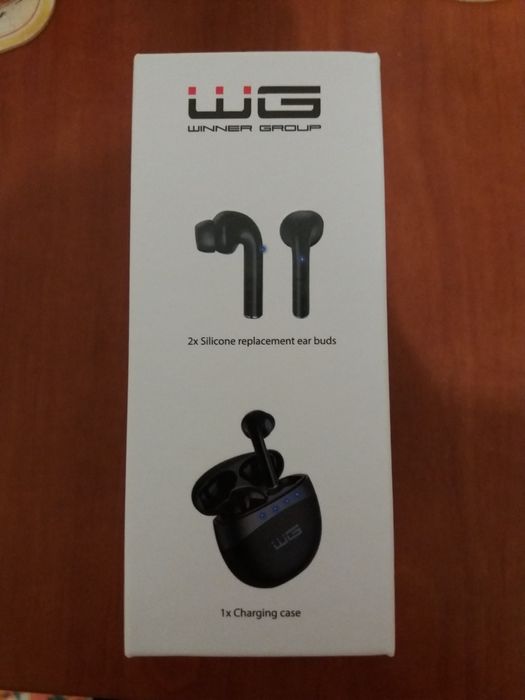 Продаються безпровідні навушники