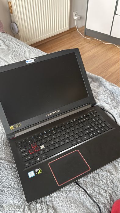 Acer Predator Helios 300 G3-572-57KM.