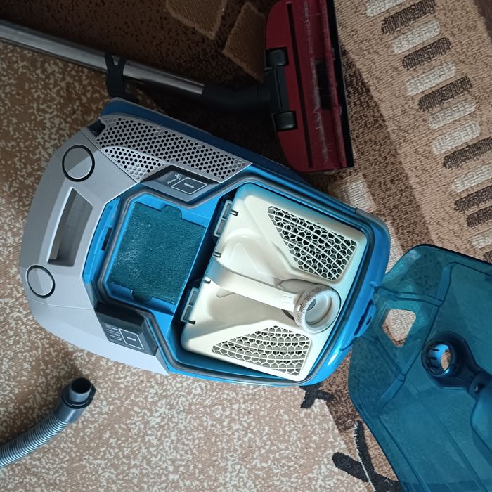 Продам моющий пылесос