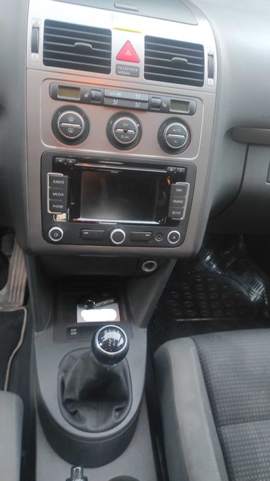 Volkswagen Touran 2010 1.4 бензин