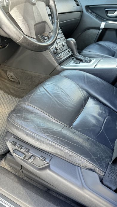 Вольво ХС90 2011 рік