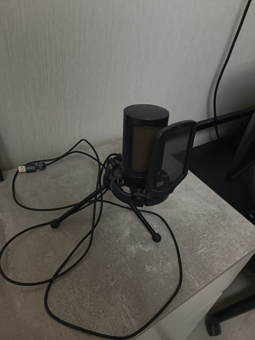 Мікрофон Fifine A6T (A6T) Black, для пк та запису вокалу, з підсвіткою + кранштейном у комплекті