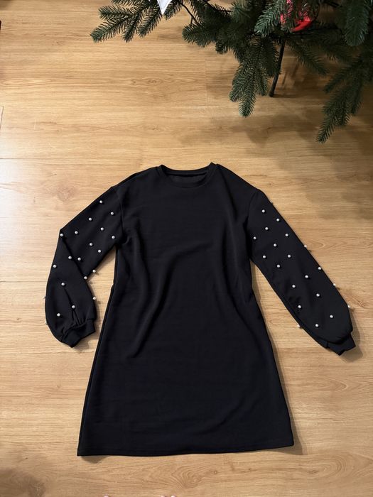 Reserved sukienka perełki 158 święta