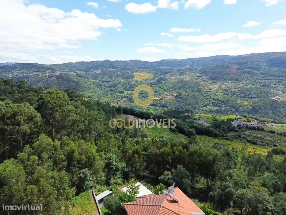 Lote de Terreno Urbano em Bairros, Castelo de Paiva