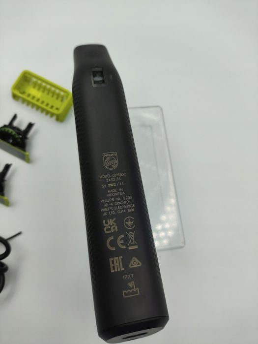 Philips OneBlade Pro 360 QP6552 trymer wodoszczelny 90 min