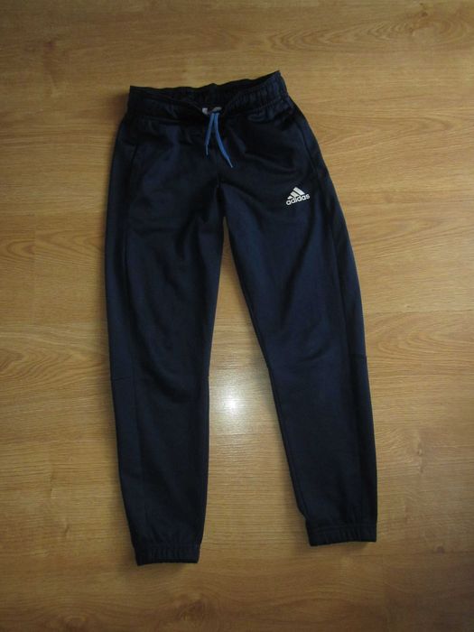 Adidas spodnie dresowe rozm.140