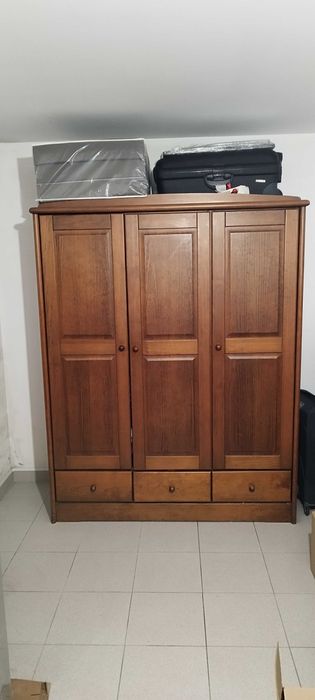 Conjunto de Moveis em madeira de carvalho