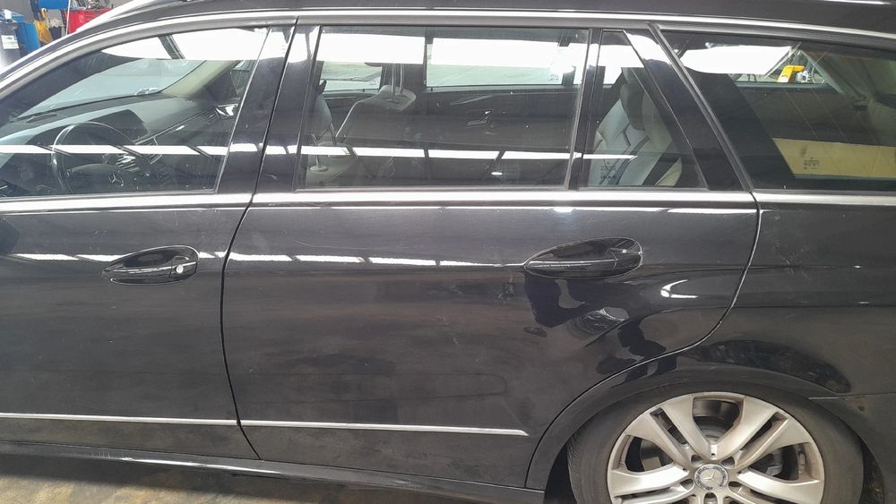 Porta trás esquerda MERCEDES-BENZ Classe E Carrinha (S212)