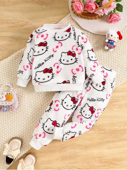 Піжама тепла плюшева hello kitty на дівчинку Розмір 7 років