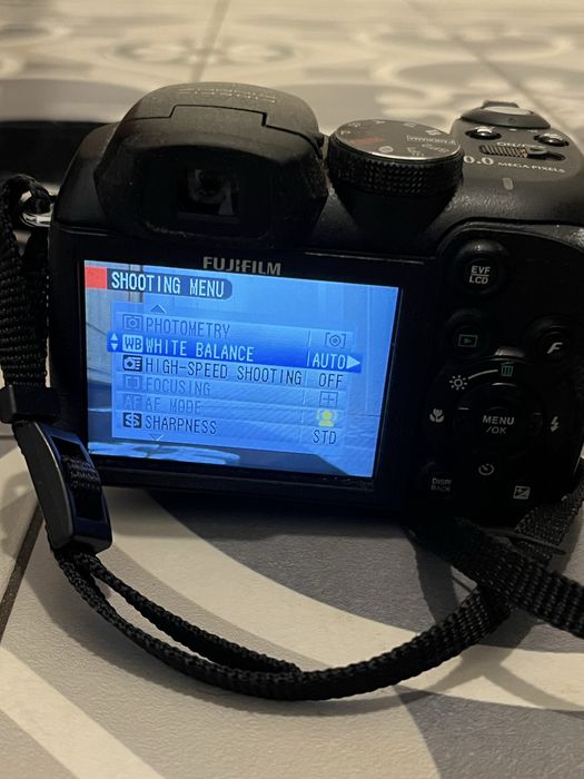 Aparat Fuji finepix S1000