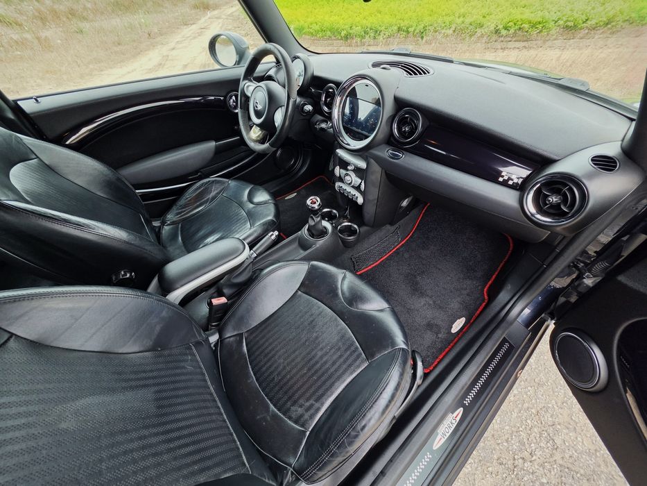 Mini Clubman John Cooper Works 1.6 Turbo 211Cv, Full-black