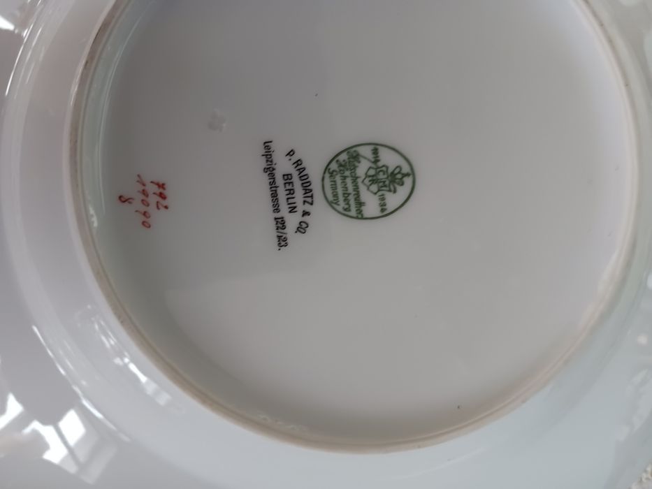 Hutschenreuther 12 osób serwis obiadowy porcelana biala