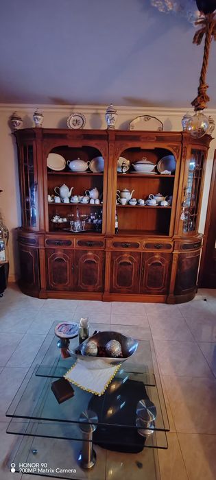 Móvel madeira maciça como novo