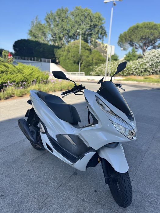 Vendo pcx branca