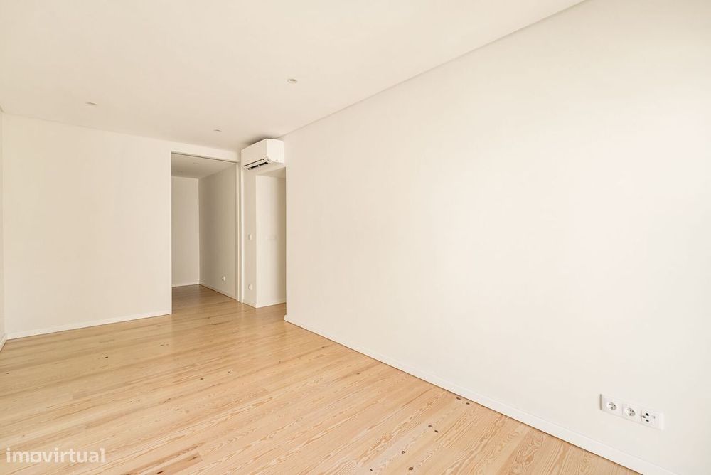 Apartamento T3 com jardim, Amoreira, Cascais