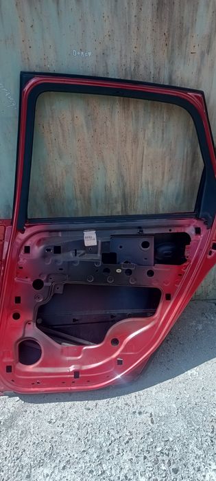 Дверка права задння Reno scenic 2 2003