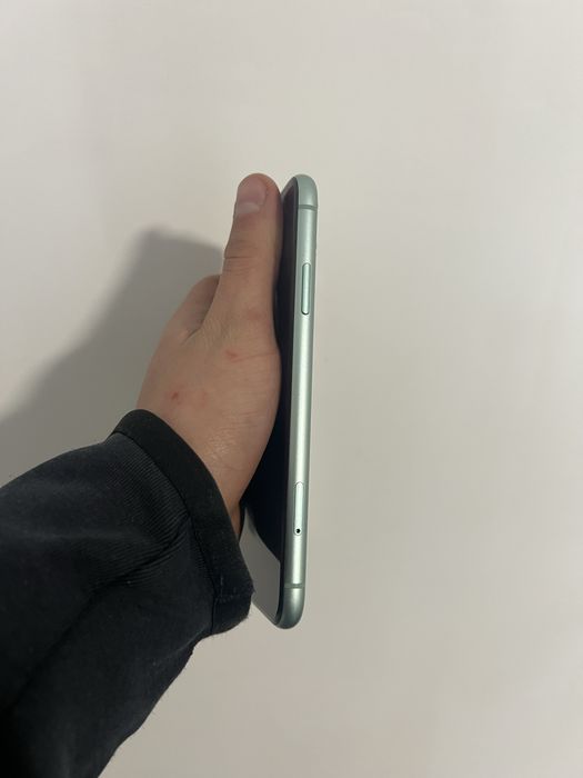 iPhone 11 64GB | зелений | OLX доставка