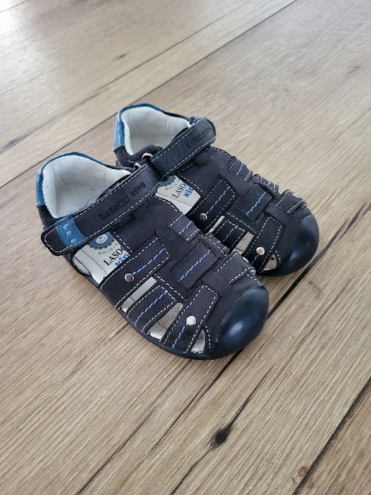 Sprzedam sandałki Lasocki dla chłopca