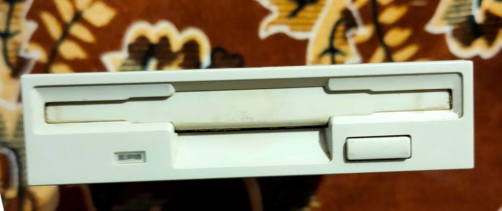 Флоппі-дисковод,  Б/У