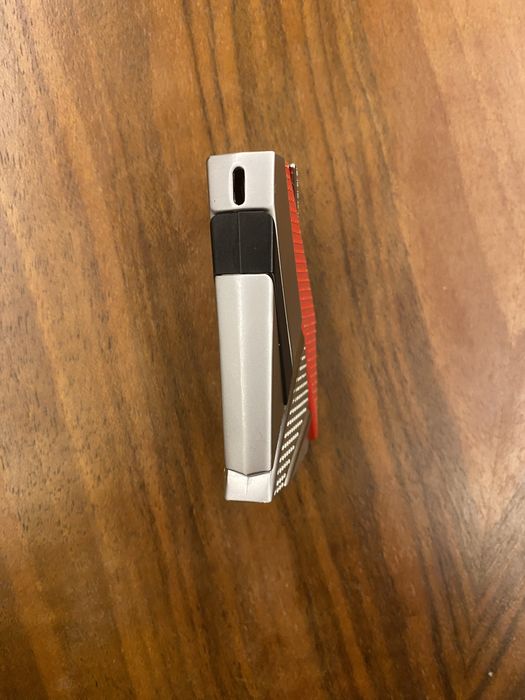 Isqueiro a gás ADM AO210 coleção  Marlboro