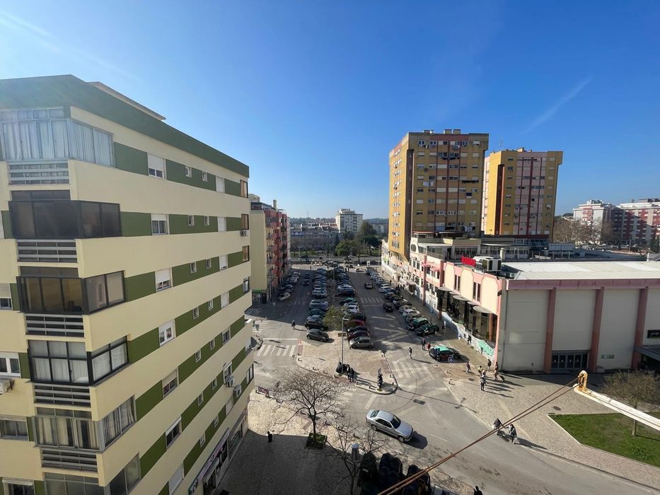 Apartamento T2 para Arrendamento – Amora - Seixal 

Disponível para ar