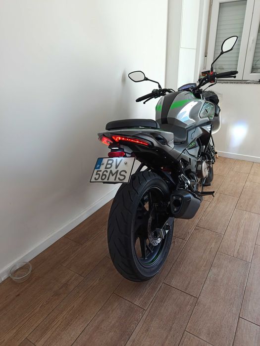 Moto KL bem nova 6km. Coimbra