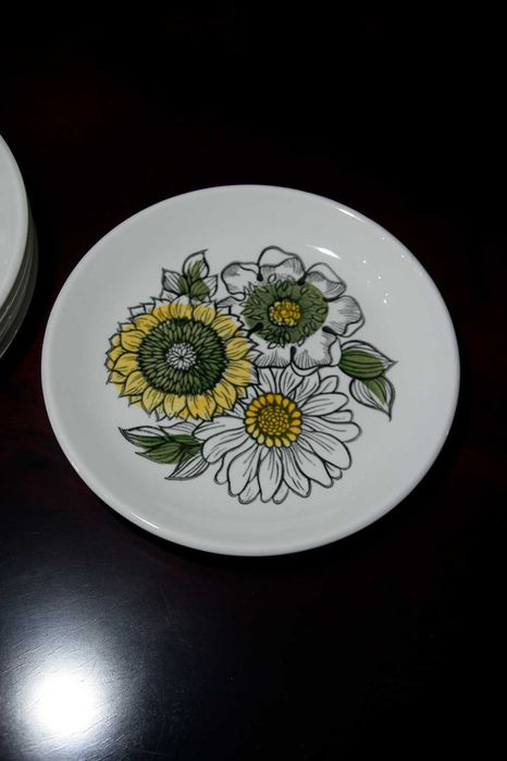 Pratos Ironstone Ingleses