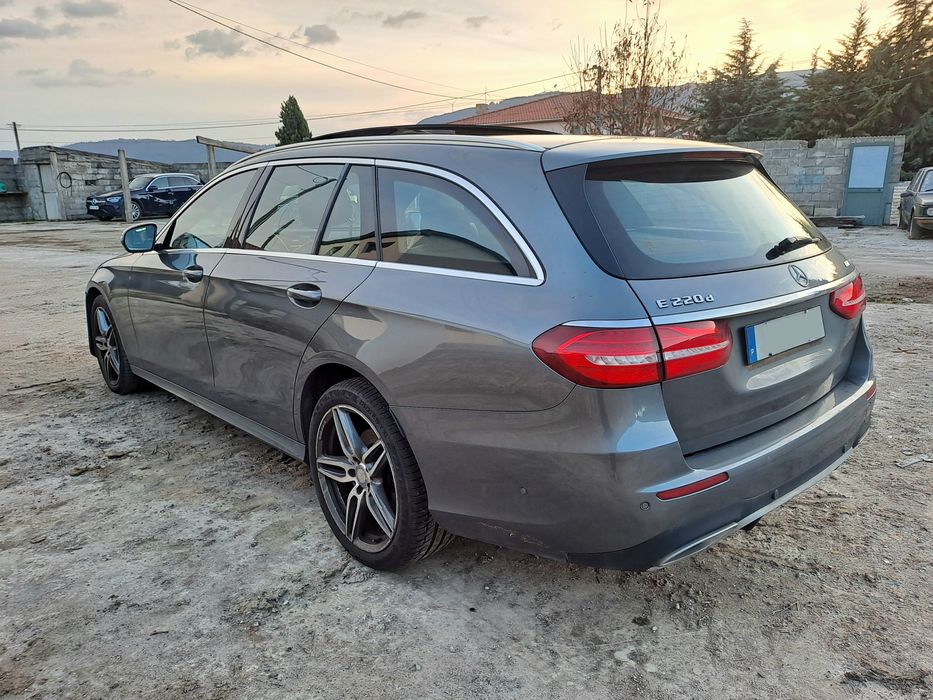 Mercedes-Benz E220d AMG