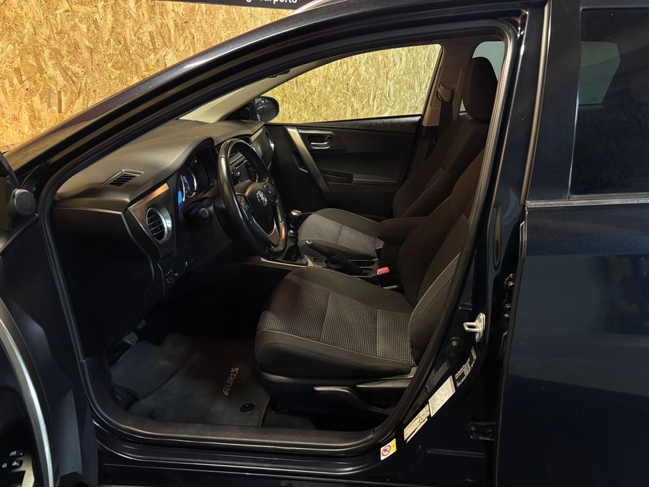 Toyota Auris Touring Sports 1.4 D-4D Com+P.Sport +Navi