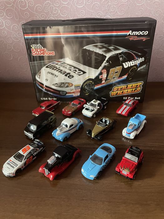 Набір масштабних автомобілів 1/64 racing street wheels