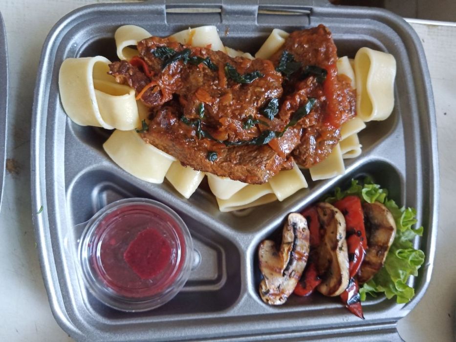 Еда на заказ. Банкеты, фуршеты, бизнес ланч