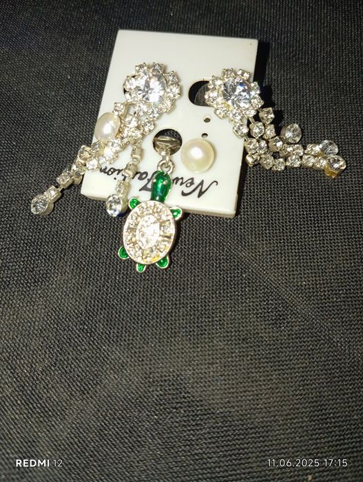 Біжутерія, обручка, кулон, "гвіздочки"