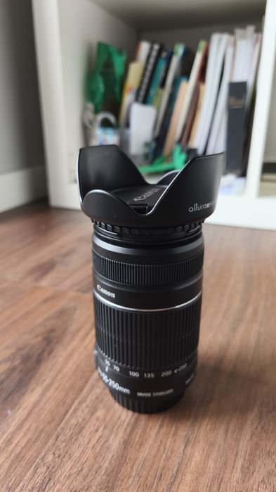 Câmara Canon rebel t51 + 2 objetivas + filtros + 3 baterias + SD card