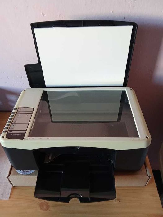 impressora hp a preto e branco e a cores