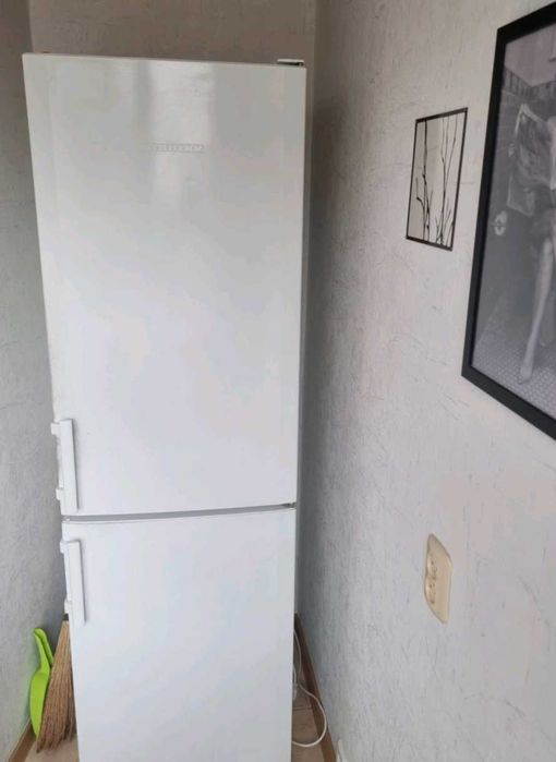 Продаю компактну сучасну квартиру біля метро! Ідеально в оренду!