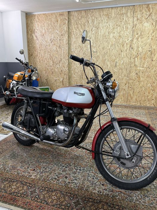 Bonneville T120R