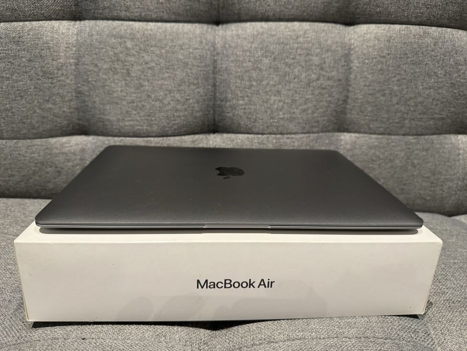 Macbook Air M1 13.3” 8/256 GB Gray Apple Laptop NAJNOWSZY MacOS 26