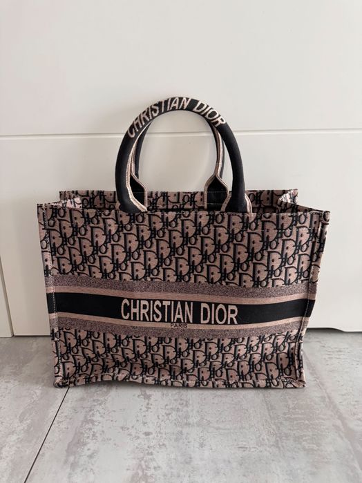 Dior tote clearance