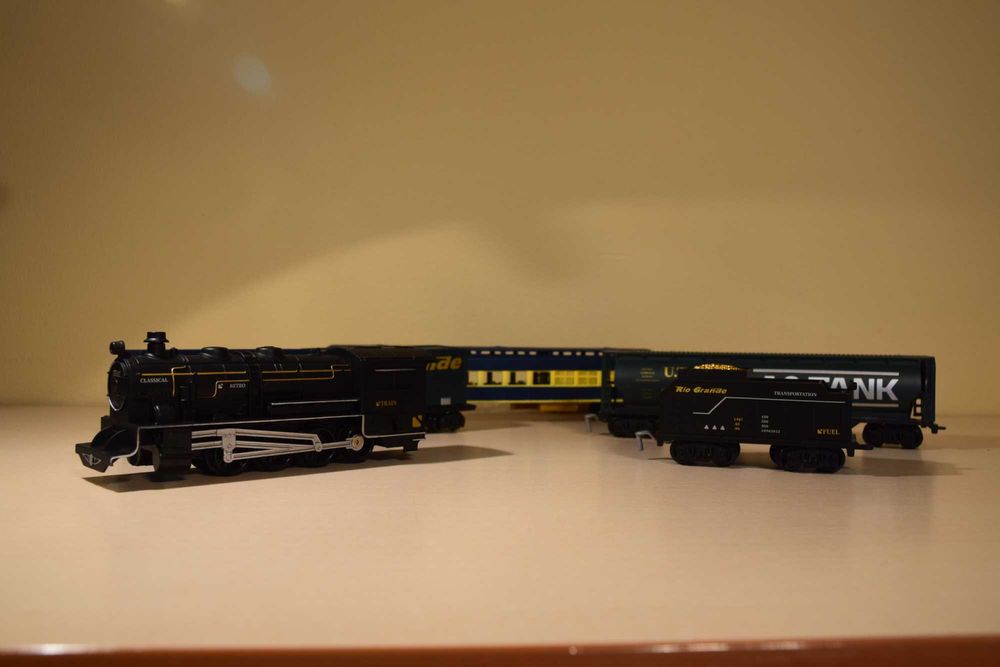 Kolejka elektryczna na baterie Pociąg 4