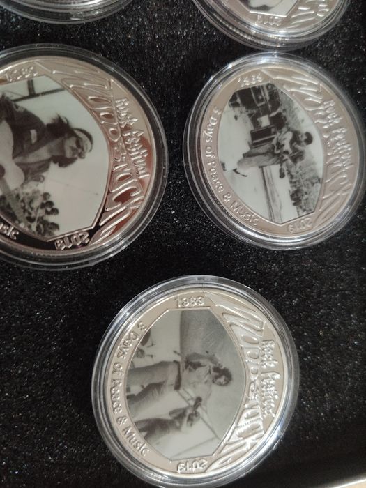 Zestaw monet medali kolekcjonerskich 5 sztuk Woodstock Rock Festival