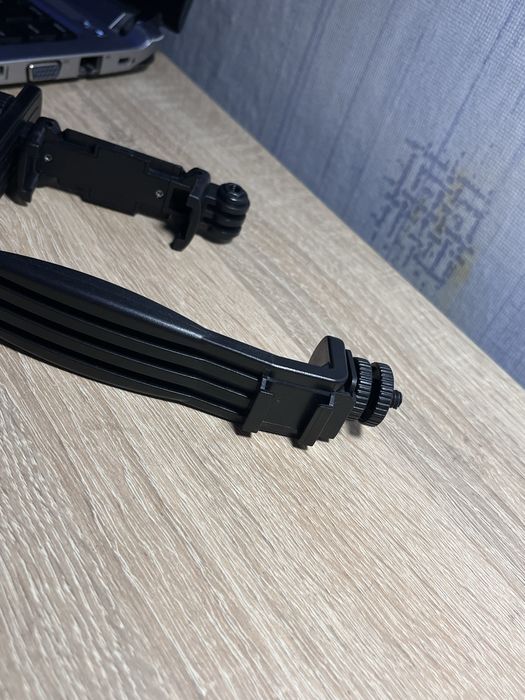 NEW Трипод з Мікро для Телефону або Камери