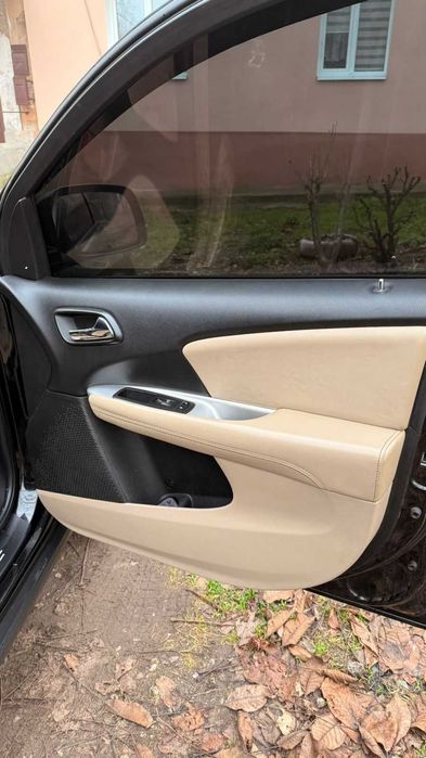 Продам Dodge Journey