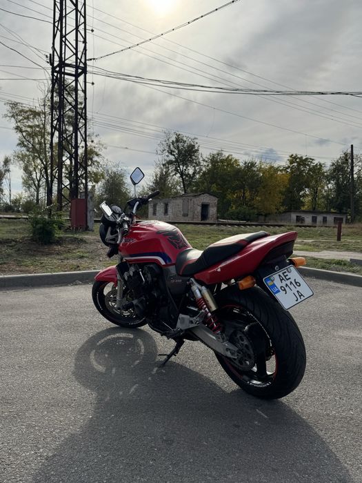 Мотоцикл Honda CB400SF