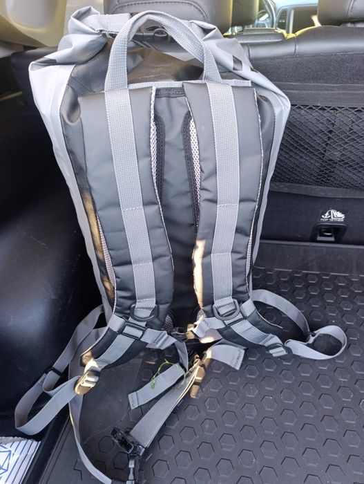 Продам водонепроницаемый рюкзак