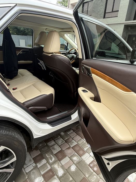 Продам lexus rx 450h 2019