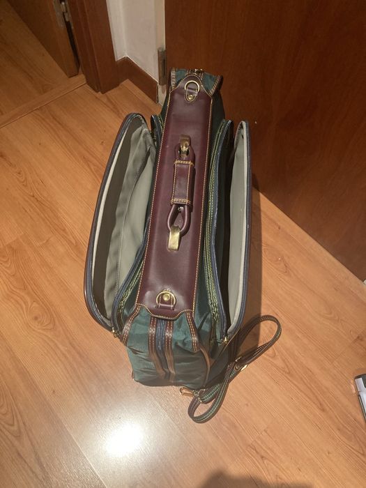 Porta fatos marca Modarte ( novo)